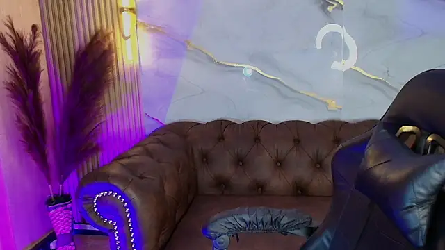 mia tf online show from November 7, 2:17 pm