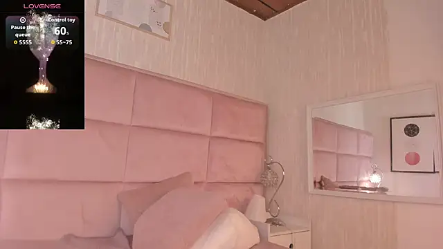 Snapshot of HaathorX chatting on October 15, 12:11 am HaathorX online show from October 15, 12:11 am