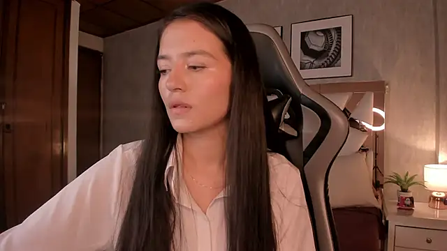 Snapshot of HaathorX chatting on October 29, 8:43 pm HaathorX online show from October 29, 8:43 pm