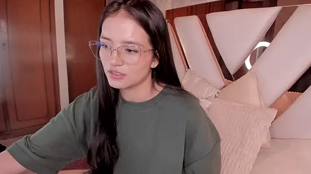 Snapshot of HaathorX chatting on November 2, 6:10 pm HaathorX online show from November 2, 6:10 pm