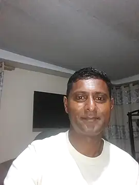 Snapshot of kingVibeX chatting on December 3, 9:13 pm kingVibeX online show from December 3, 9:13 pm