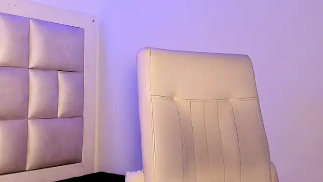 peyton  wat online show from January 13, 11:48 am