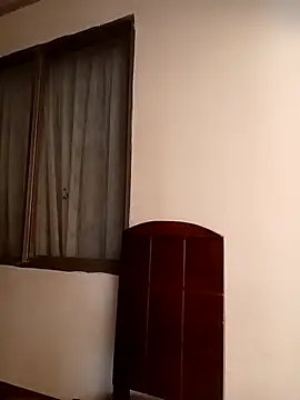 Snapshot of ANDREA-10_ chatting on October 9, 1:53 pm ANDREA-10 online show from October 9, 1:53 pm