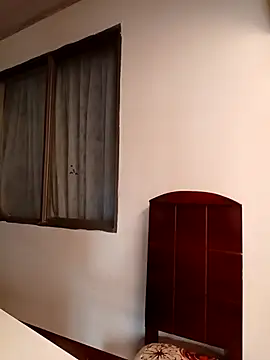 Snapshot of ANDREA-10_ chatting on October 13, 1:22 pm ANDREA-10 online show from October 13, 1:22 pm