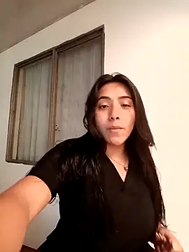 Snapshot of ANDREA-10_ chatting on October 18, 1:56 pm ANDREA-10 online show from October 18, 1:56 pm