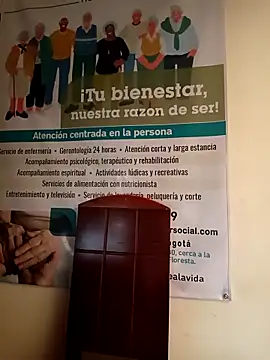 Snapshot of ANDREA-10_ chatting on December 3, 2:37 pm ANDREA-10 online show from December 3, 2:37 pm