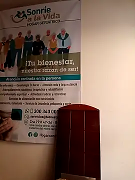 Snapshot of ANDREA-10_ chatting on December 5, 1:52 pm ANDREA-10 online show from December 5, 1:52 pm