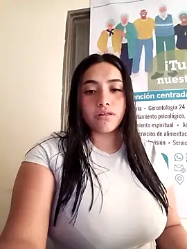 Snapshot of ANDREA-10_ chatting on April 7, 2:39 pm ANDREA-10 online show from April 7, 2:39 pm