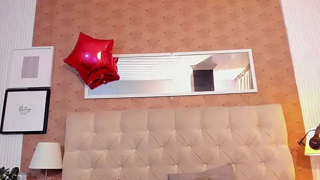 Snapshot of liam_twiink chatting on February 25, 2:54 am liam twiink online show from February 25, 2:54 am