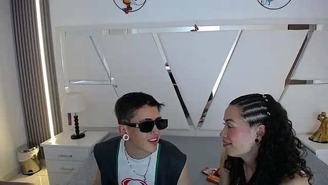 oblivionlove online show from July 31, 9:25 pm