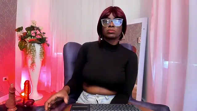 Snapshot of LolaJenkinss chatting on October 27, 12:53 pm LolaJenkinss online show from October 27, 12:53 pm