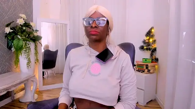 Snapshot of LolaJenkinss chatting on November 25, 2:06 pm LolaJenkinss online show from November 25, 2:06 pm