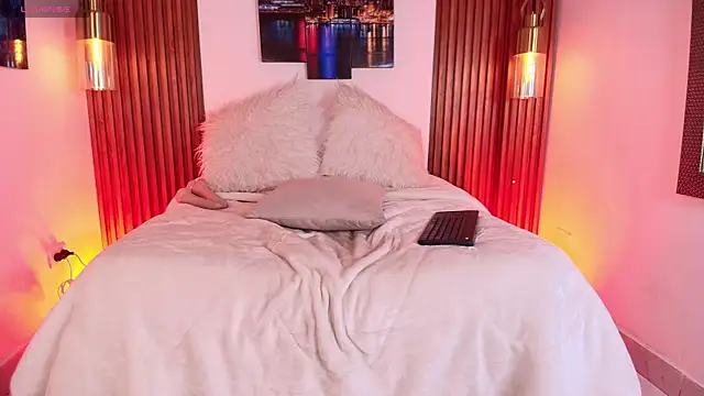 Snapshot of EvaGoddess_ chatting on November 19, 7:36 pm EvaGoddess online show from November 19, 7:36 pm