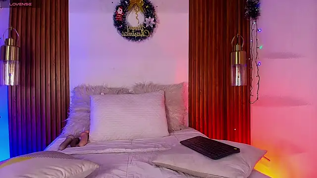 Snapshot of EvaGoddess_ chatting on December 13, 8:14 pm EvaGoddess online show from December 13, 8:14 pm