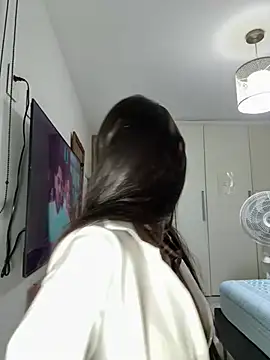 Julieta Duque online show from January 16, 3:32 am