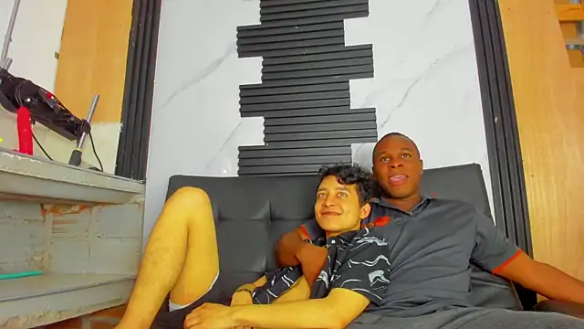 Snapshot of Amun_obsidian chatting on October 8, 12:47 pm Amun obsidian online show from October 8, 12:47 pm