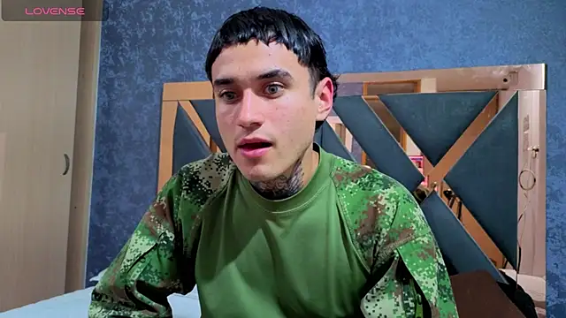 owen desmond online show from September 28, 2:17 am