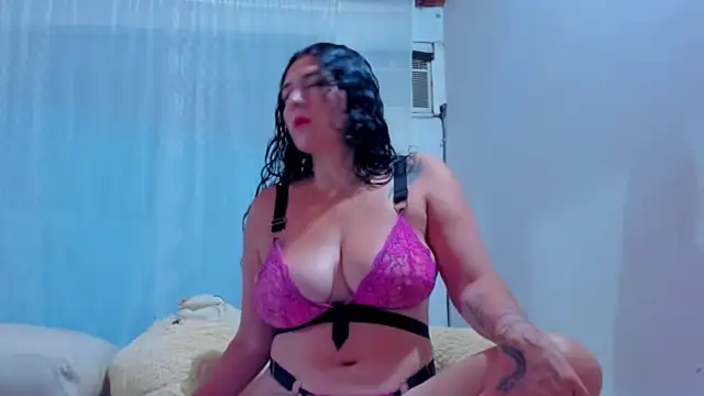 Snapshot of Maturealiciaray chatting on October 12, 4:22 am Maturealiciaray online show from October 12, 4:22 am