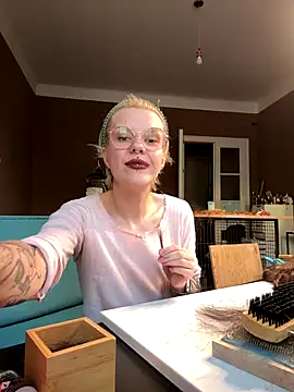 Snapshot of tacodeluxxxe chatting on October 15, 3:34 pm tacodeluxxxe online show from October 15, 3:34 pm