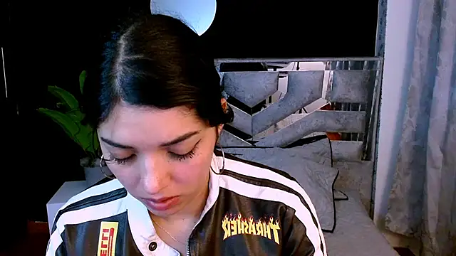 Snapshot of dreams_girl chatting on September 27, 3:11 am dreams girl online show from September 27, 3:11 am