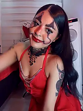 ValeNiitaLuv online show from November 1, 12:01 am