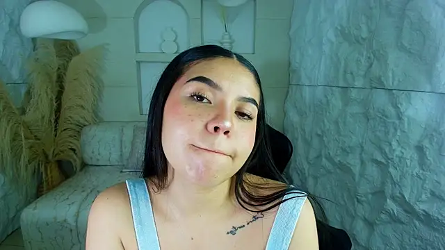 ambarina r online show from October 24, 3:14 am