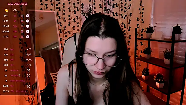 LinaBlossom  online show from June 3, 3:53 am