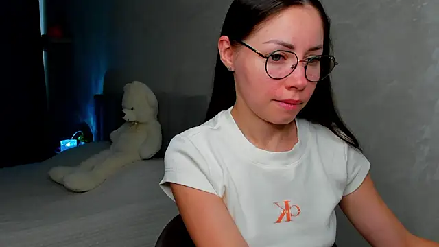 Snapshot of fun_nd_bun chatting on June 25, 1:05 am fun nd bun online show from June 25, 1:05 am