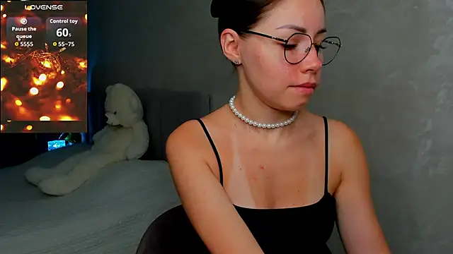 Snapshot of fun_nd_bun chatting on June 27, 12:59 am fun nd bun online show from June 27, 12:59 am