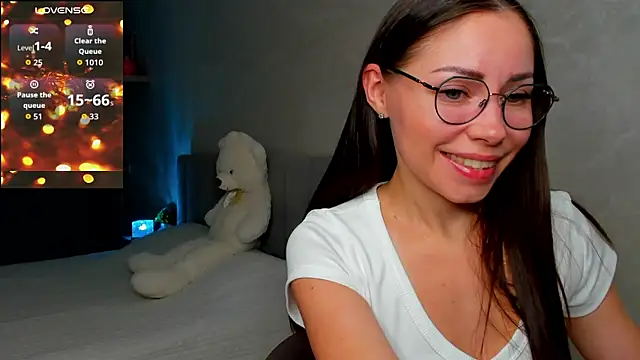 Snapshot of fun_nd_bun chatting on July 10, 1:25 pm fun nd bun online show from July 10, 1:25 pm