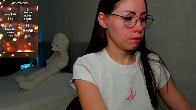 Snapshot of fun_nd_bun chatting on July 22, 2:36 am fun nd bun online show from July 22, 2:36 am