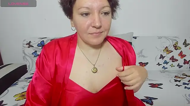 Snapshot of MayaBlowsXYou chatting on October 2, 4:52 am MayaBlowsXYou online show from October 2, 4:52 am