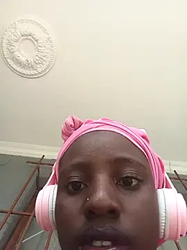 Snapshot of BlackPearl_19 chatting on March 6, 7:27 am BlackPearl 19 online show from March 6, 7:27 am