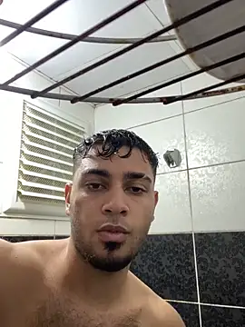 Snapshot of astoperaa chatting on November 29, 1:25 pm astoperaa online show from November 29, 1:25 pm