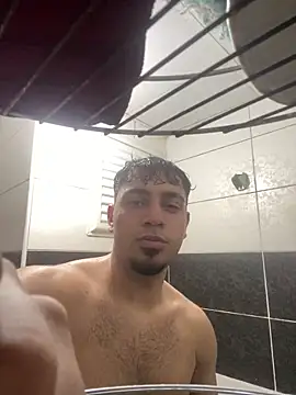 Snapshot of astoperaa chatting on March 14, 11:43 pm astoperaa online show from March 14, 11:43 pm