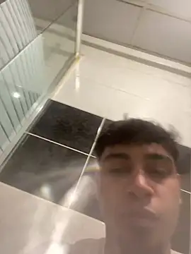 Snapshot of astoperaa chatting on March 23, 5:28 pm astoperaa online show from March 23, 5:28 pm