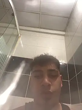 Snapshot of astoperaa chatting on March 29, 8:42 pm astoperaa online show from March 29, 8:42 pm