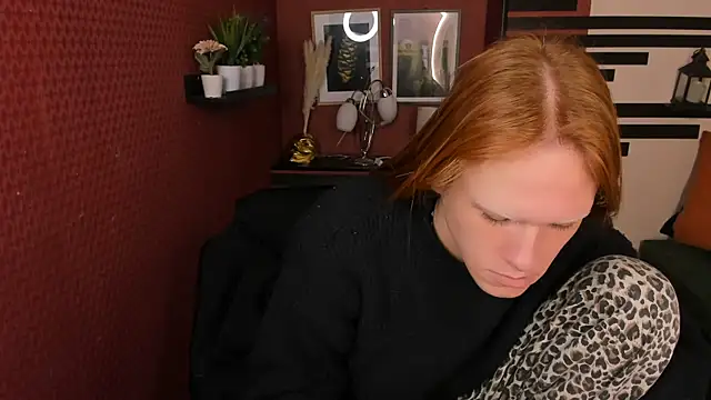 ChloeValentinee online show from November 12, 11:21 am