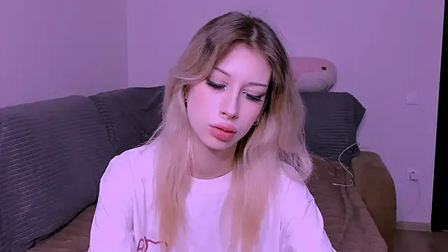 Lori lolii online show from December 4, 3:54 pm