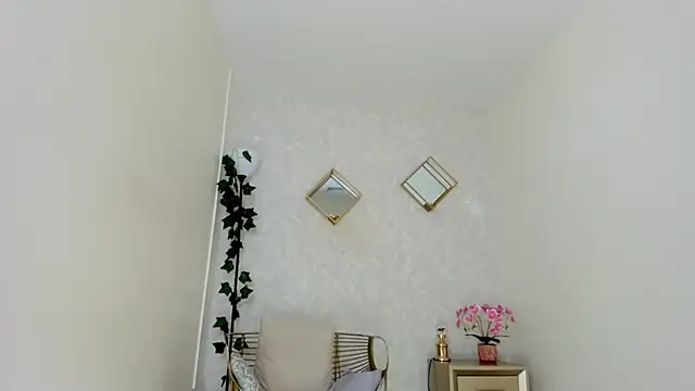 Dalia coop online show from October 1, 8:15 pm