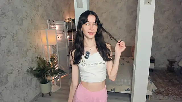 ReneeLippeatt online show from November 27, 7:38 pm