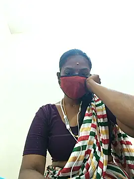 Snapshot of Tamil_Yalini12 chatting on February 11, 6:24 pm Tamil Yalini12 online show from February 11, 6:24 pm