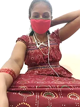 Snapshot of Tamil_Yalini12 chatting on February 15, 6:43 am Tamil Yalini12 online show from February 15, 6:43 am