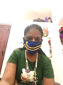 Snapshot of Tamil_Yalini12 chatting on March 1, 8:16 am Tamil Yalini12 online show from March 1, 8:16 am