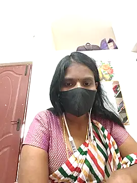 Snapshot of Tamil_Yalini12 chatting on March 20, 6:51 am Tamil Yalini12 online show from March 20, 6:51 am