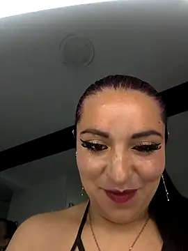 Snapshot of Alisson_Stonee chatting on April 17, 8:45 pm Alisson Stonee online show from April 17, 8:45 pm