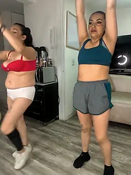 Snapshot of Alisson_Stonee chatting on April 18, 8:42 pm Alisson Stonee online show from April 18, 8:42 pm