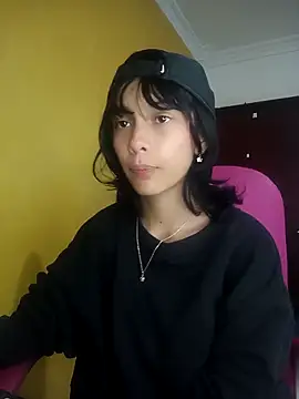 xoxo milk online show from October 14, 3:57 pm