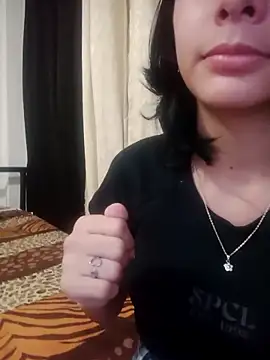 xoxo milk online show from October 23, 6:06 pm