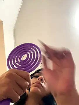 xoxo milk online show from November 23, 7:24 pm